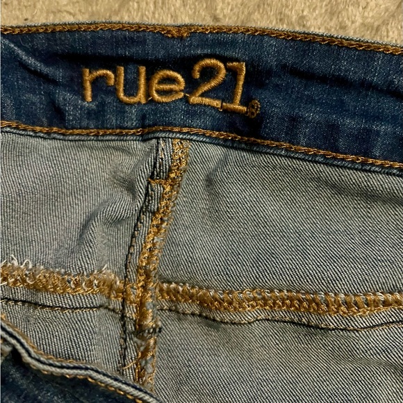 Rue 21 Mid Rise Jegging - Picture 3 of 5